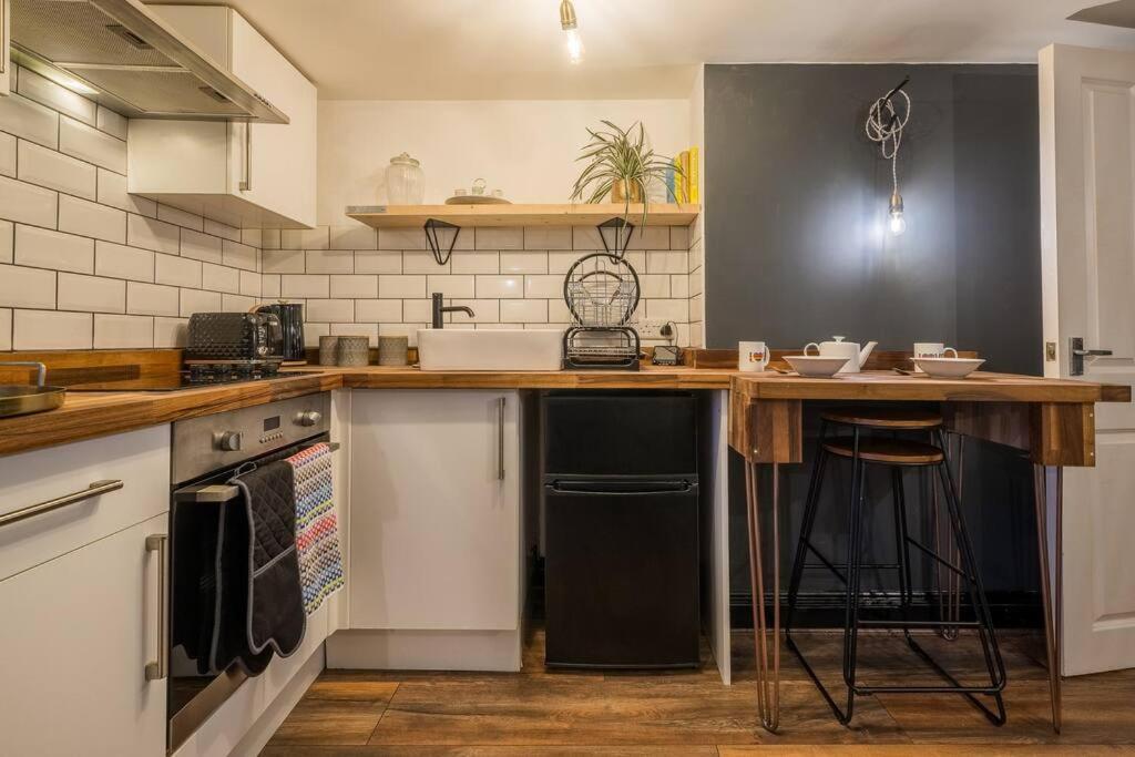 برايتون Modern 1-Bed Central Apartment With Outside Space المظهر الخارجي الصورة